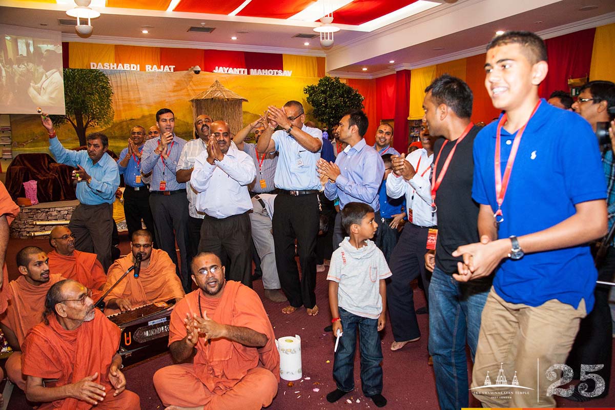 ©1987-2017 SKS Swaminarayan Temple East London